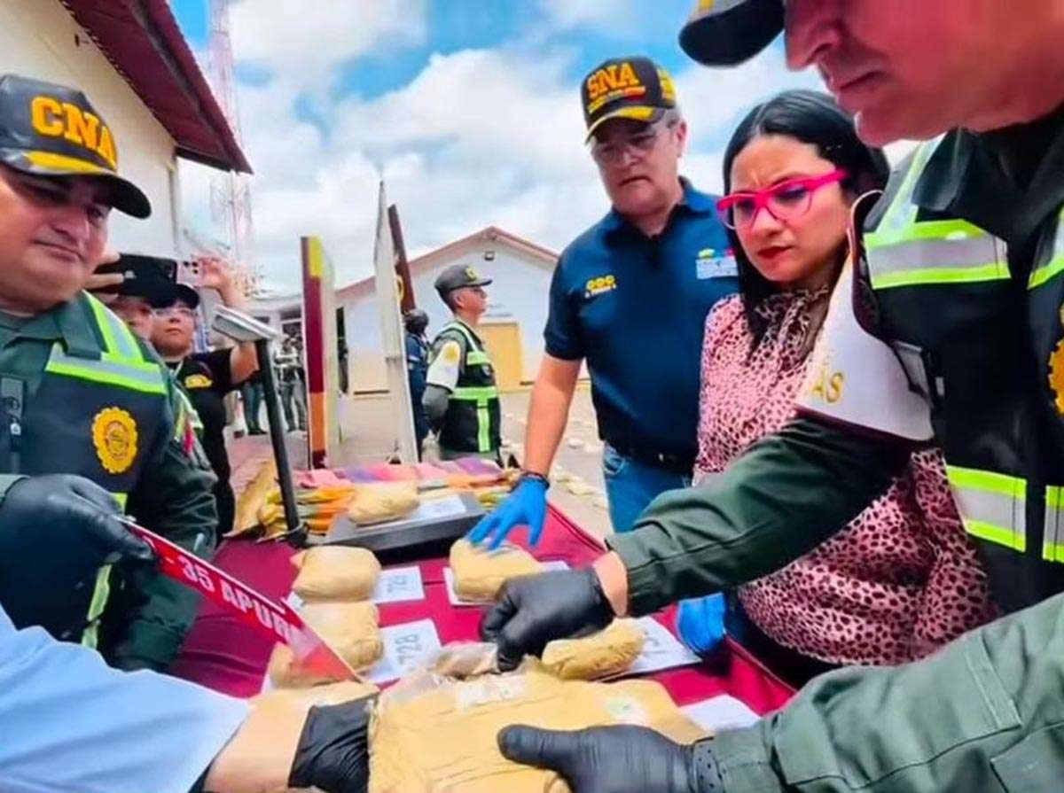 Los 433 kilos de súper marihuana fueron hallados en un fundo en Apure