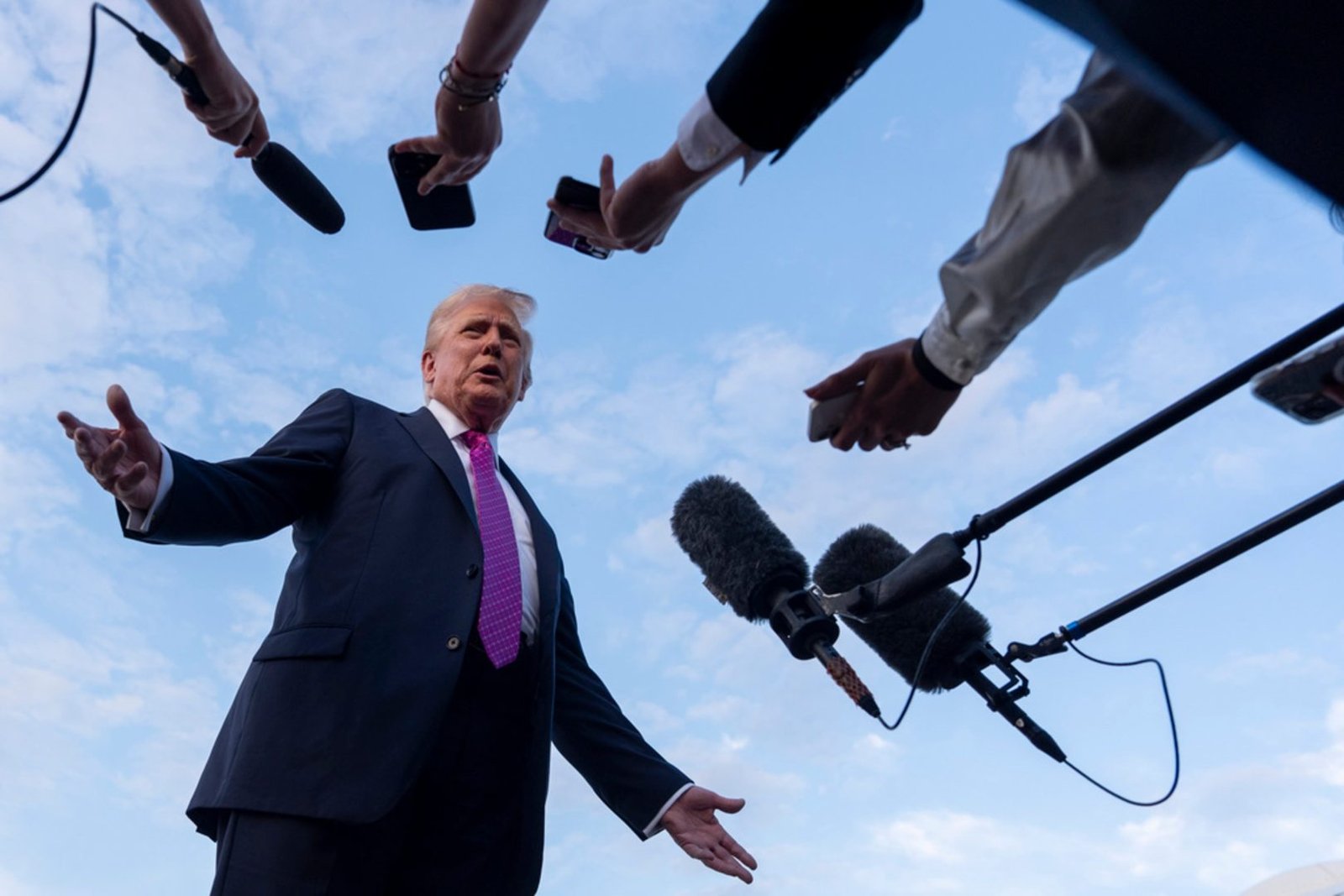 Trump sobre posibilidad de ataque contra Venezuela: “Veremos qué pasa”