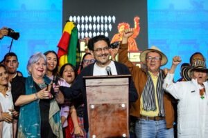 Iván Cepeda se consolida como líder del Pacto Histórico tras ganar la consulta presidencial