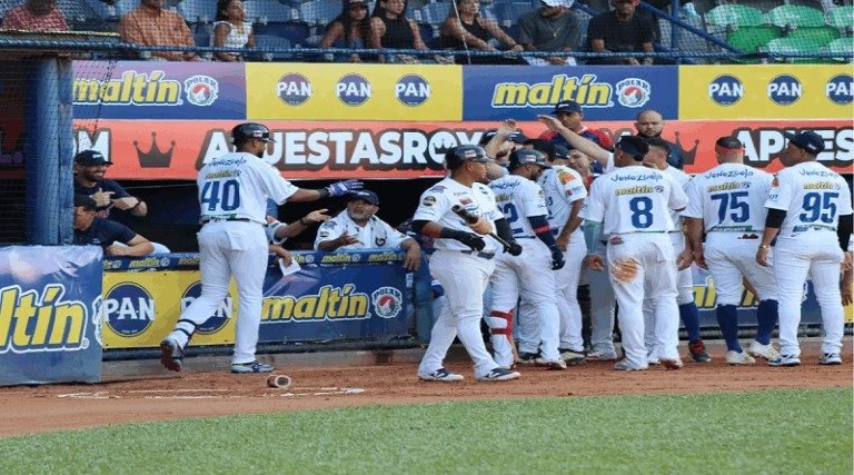 Tigres de Aragua vence a Cardenales y se afianza en el liderato de la LVBP