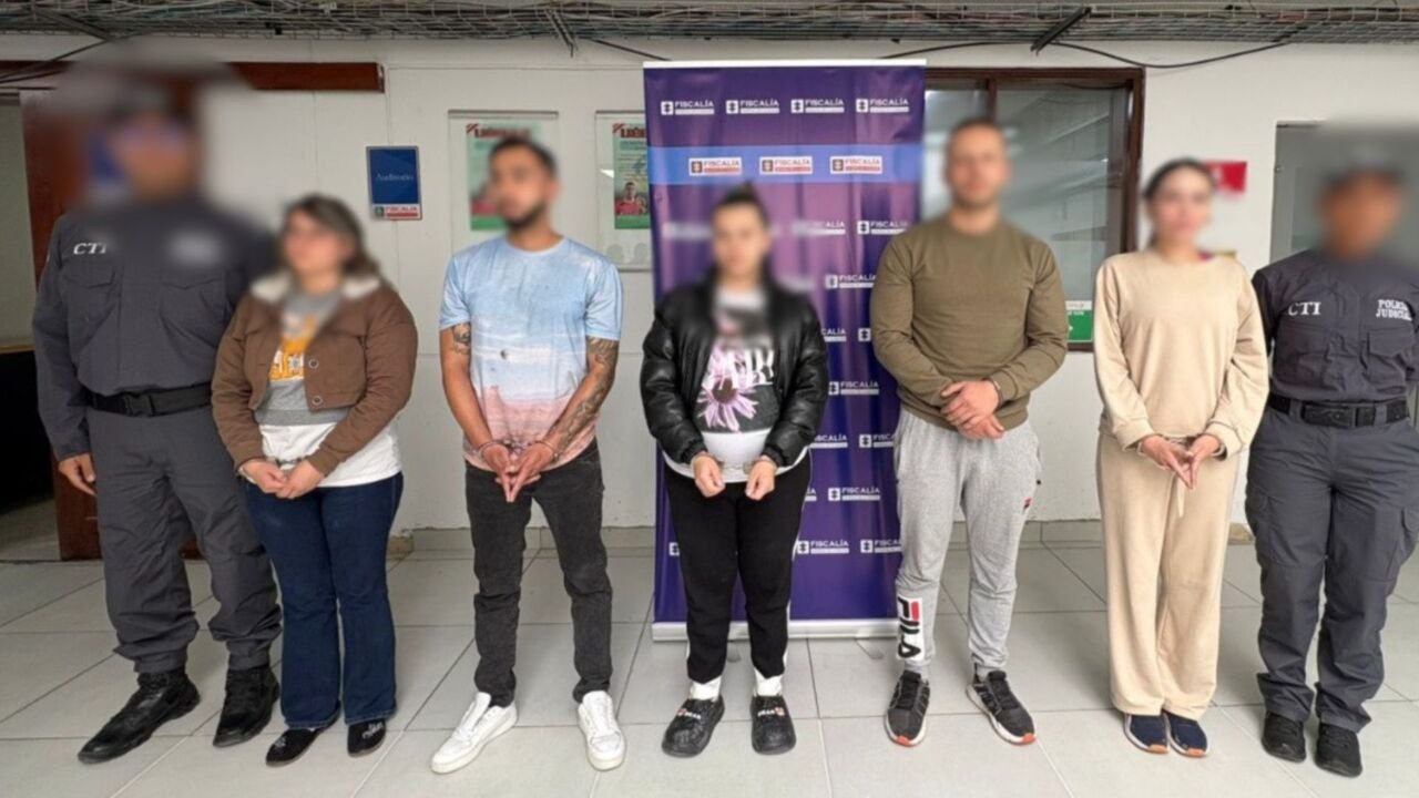 ¡Vendían un mismo carro hasta tres veces! Fiscalía destapa millonaria estafa que dejó más de 200 víctimas en Bogotá