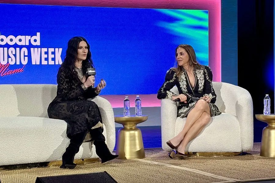 Laura Pausini anuncia un disco con temas de artistas latinos como Bad Bunny y Joan Sebastian