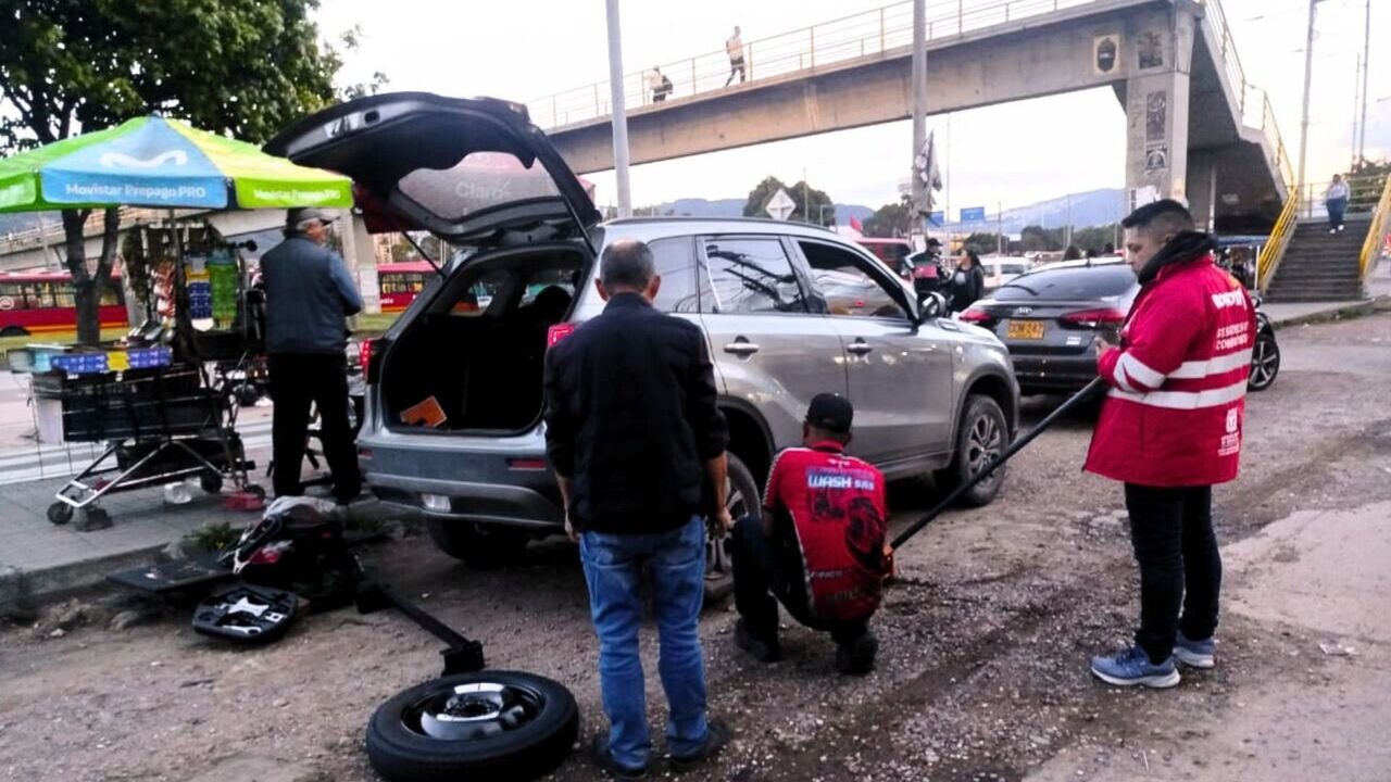 ¡Nuevo golpe a los ‘pinchallantas’! Autoridades suspenden taller en el barrio Nueva Zelandia, Bogotá