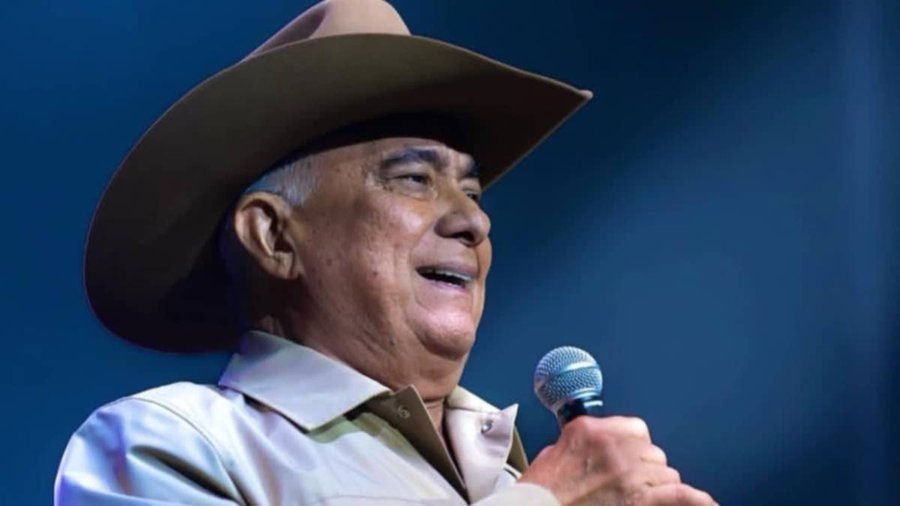 Reynaldo Armas inicia gira por Europa, deleitará al público de España, Portugal y Suiza