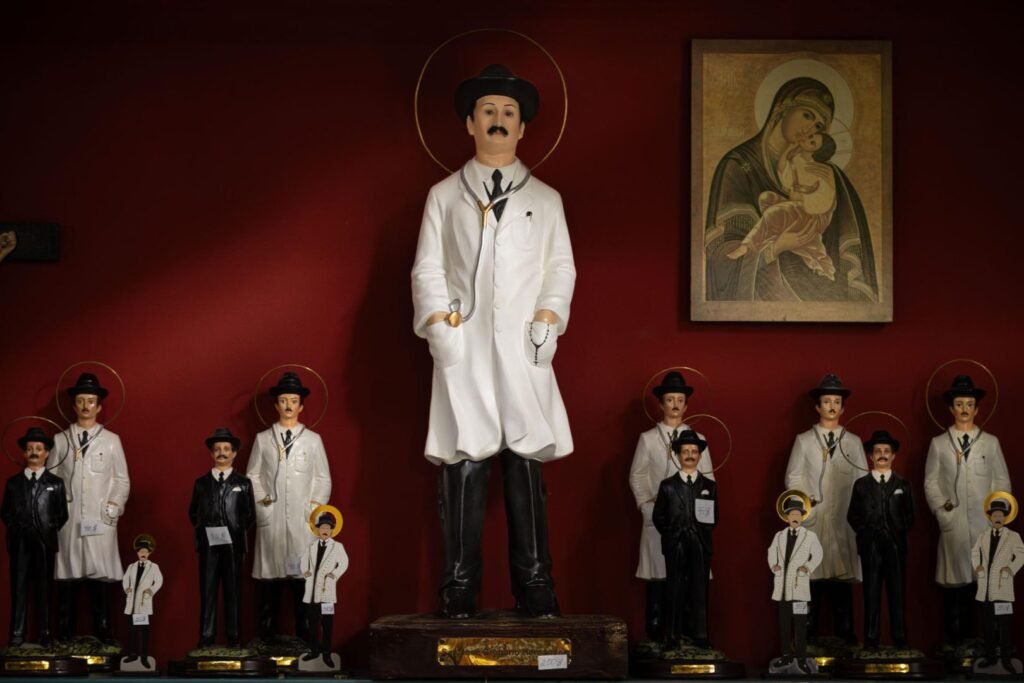 La sala de Caracas donde el doctor José Gregorio Hernández "opera sin bisturí"