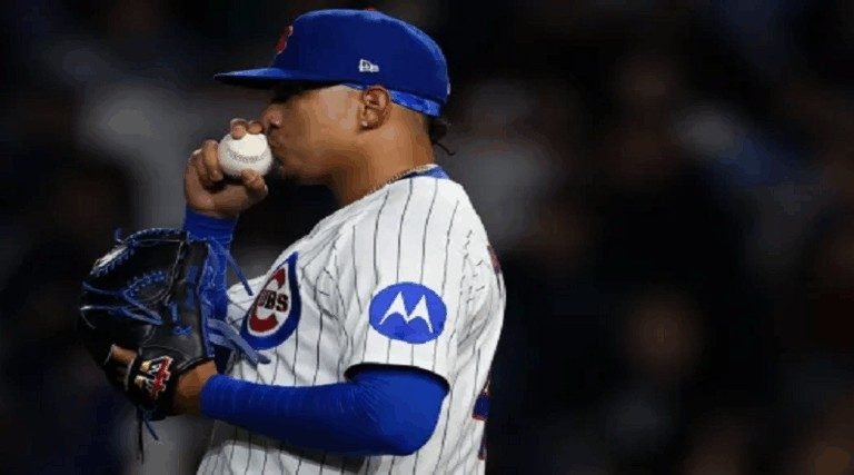 Daniel Palencia sella clasificación de los Cachorros a la Serie Divisional
