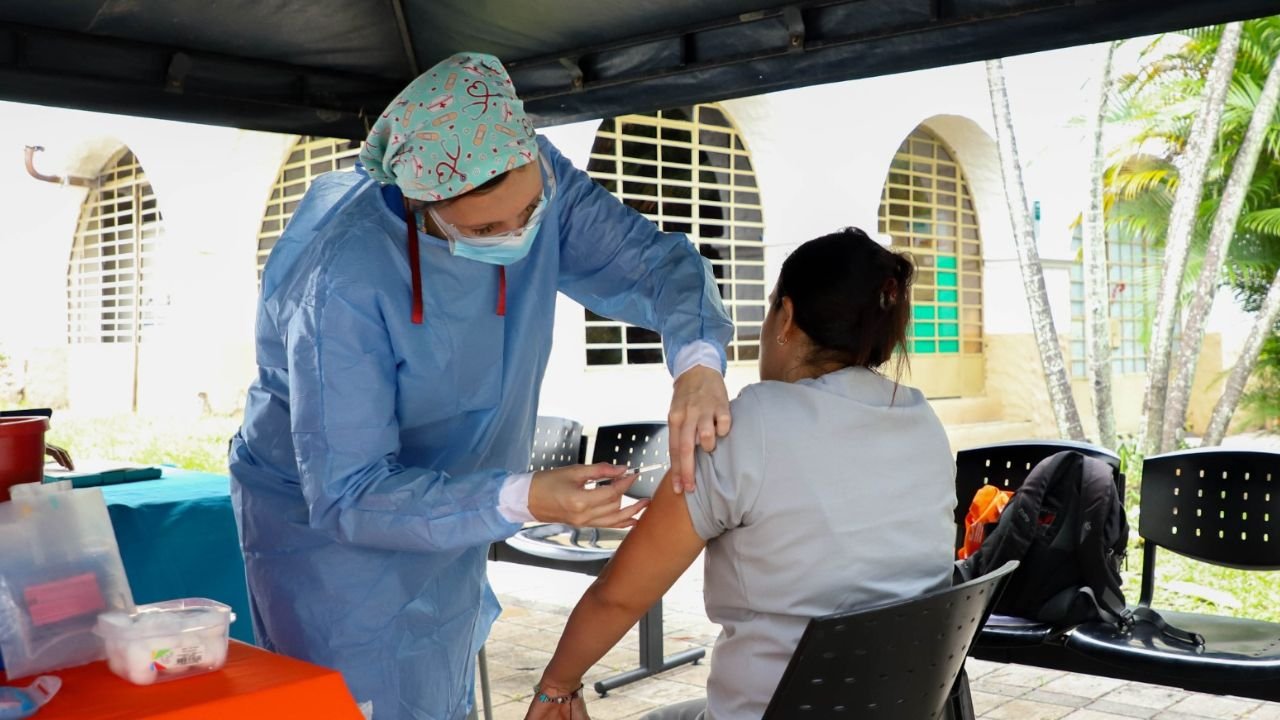 ¡Jornada de vacunación! Bogotá tendrá más de 100 puntos habilitados este 24 y 25 de octubre