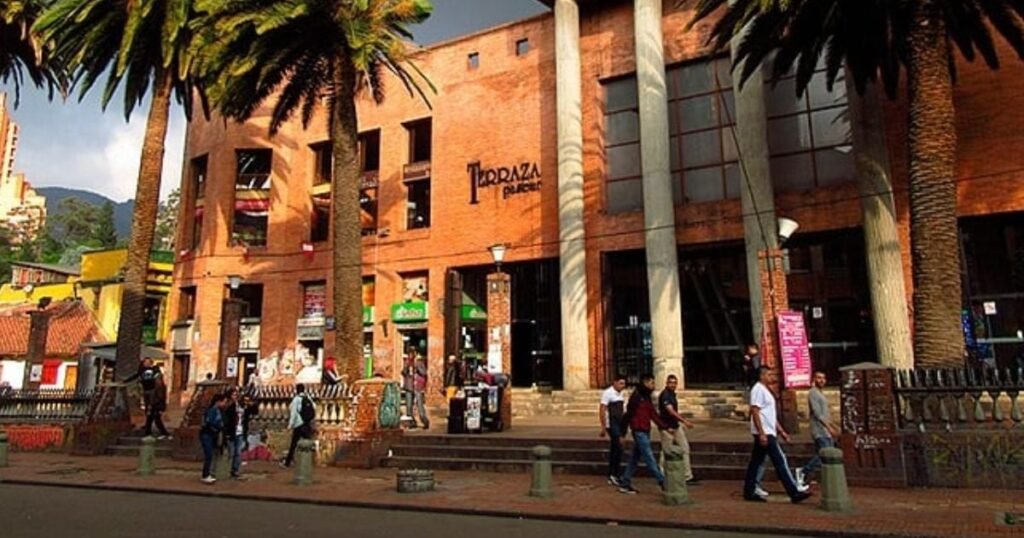 Por qué el Terraza Pasteur es el centro comercial mas terrorífico que hay en el centro de Bogotá