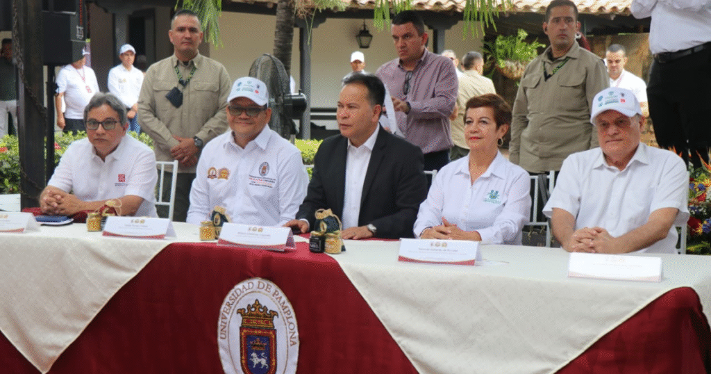 Cuarenta becas para cursar 7 nuevos doctorados en Norte de Santander entregan la Unipamplona y el Minciencias
